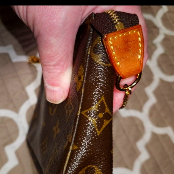 Louis Vuitton Pochette Accessoires DATE STAMPED VI0061 - Picture 9 of 12